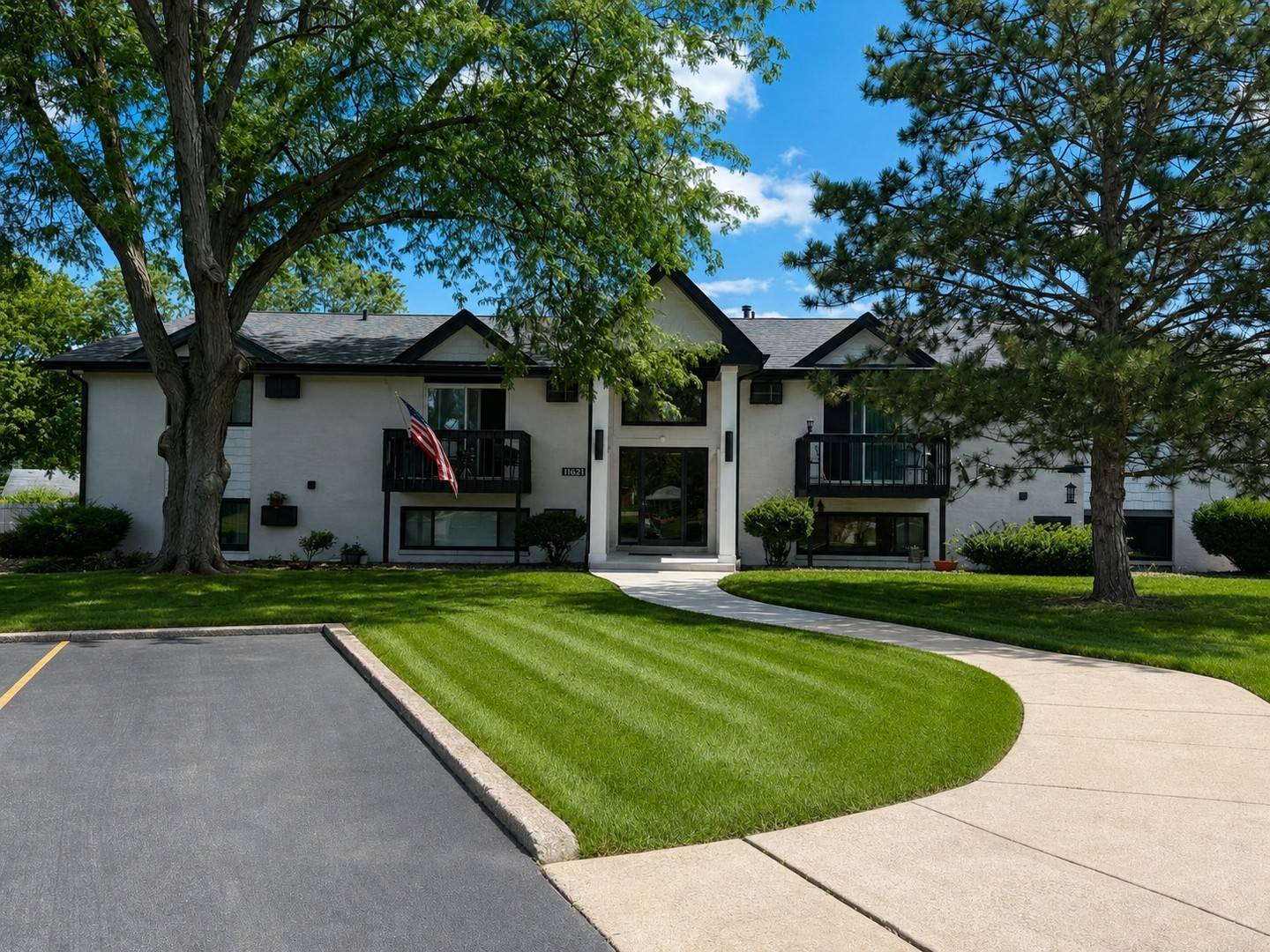 11621 Roberts ST #2, Mokena, IL 60448