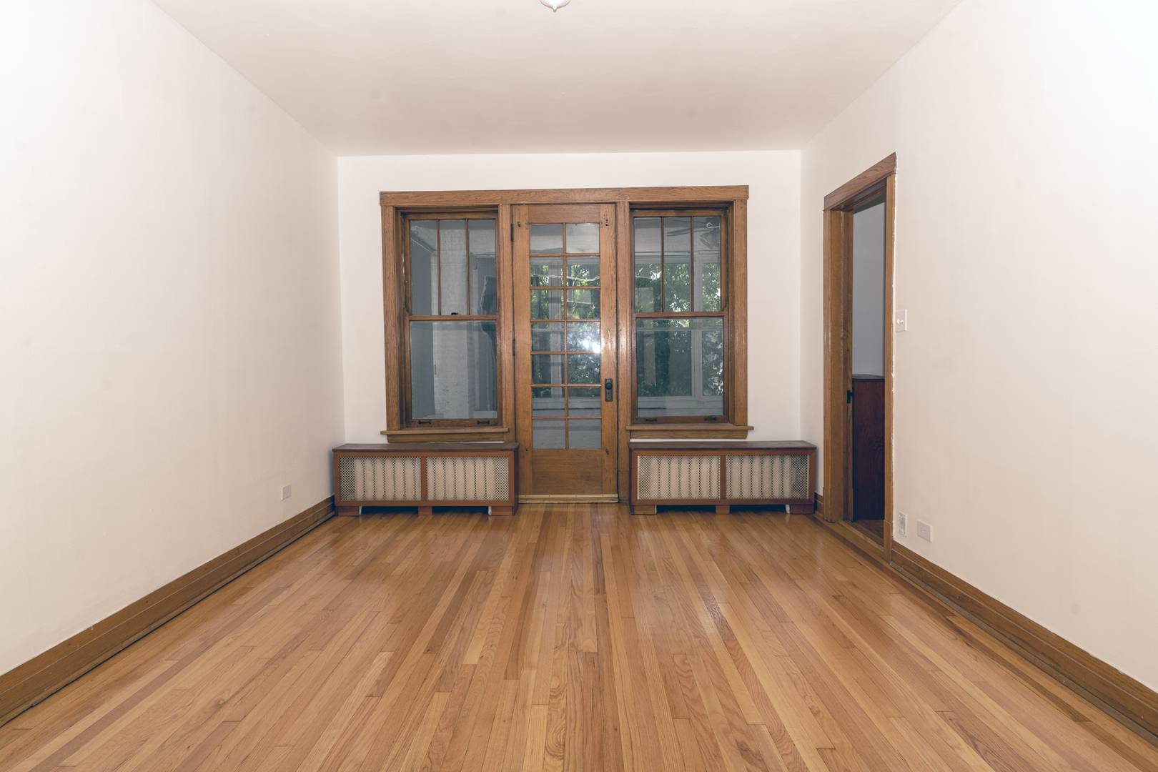 5104 W Hutchinson ST #2, Chicago, IL 60641