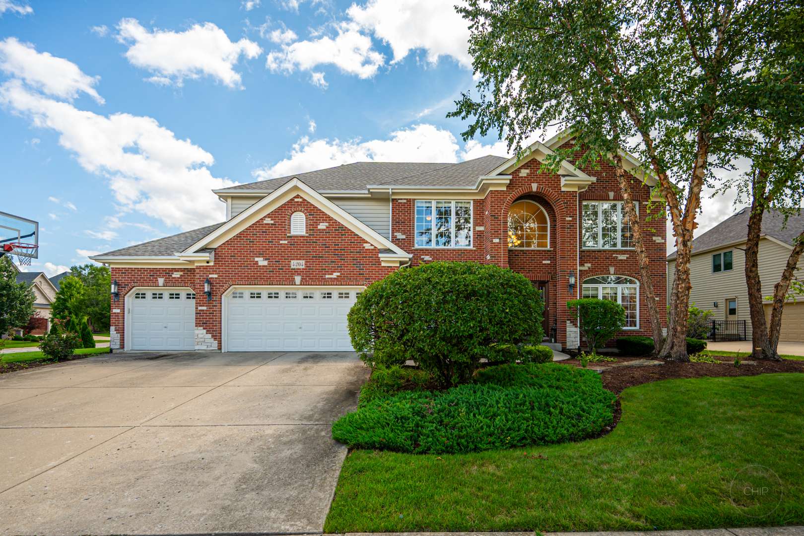 4204 Chaparral DR, Naperville, IL 60564