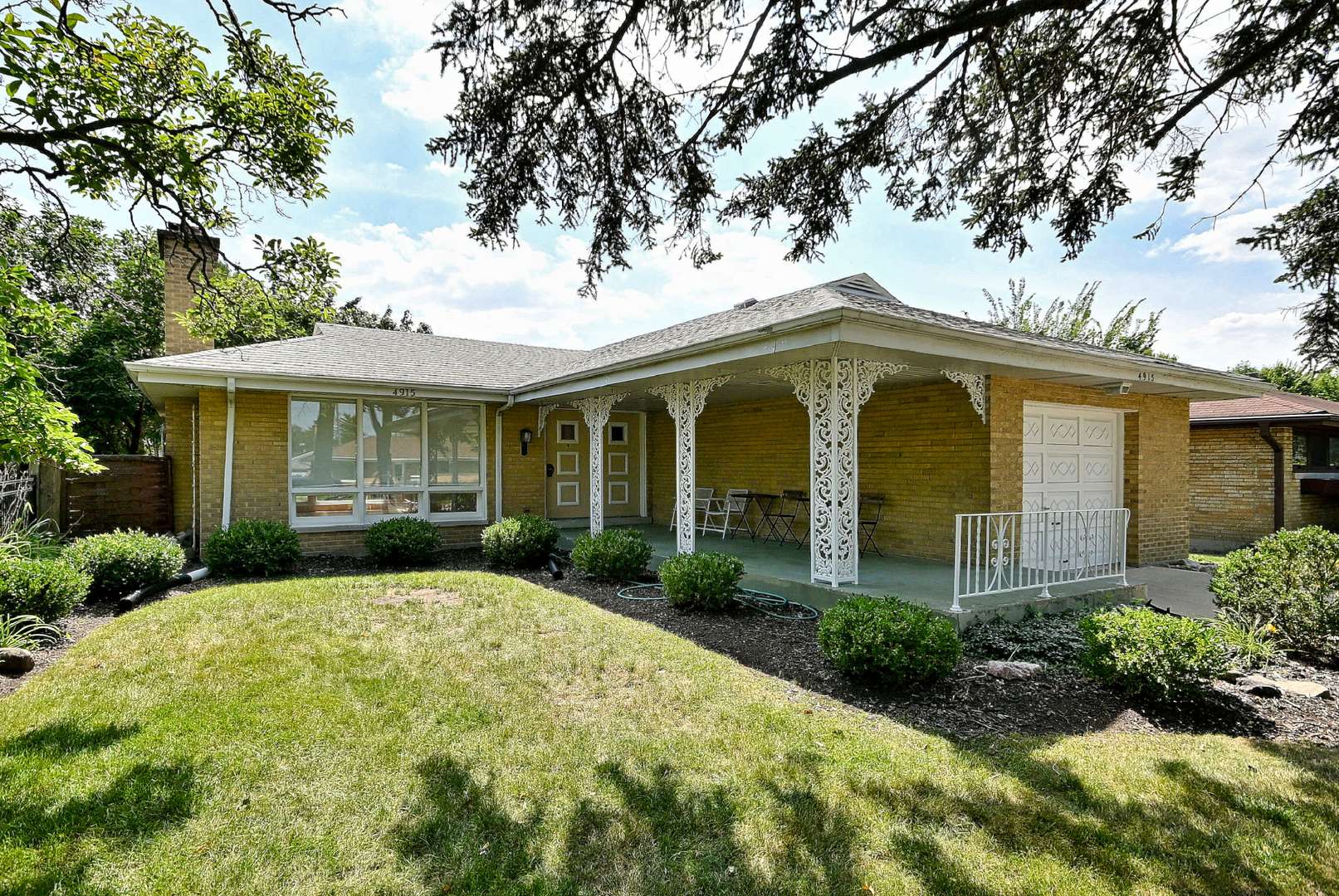 4915 Jerome AVE, Skokie, IL 60077