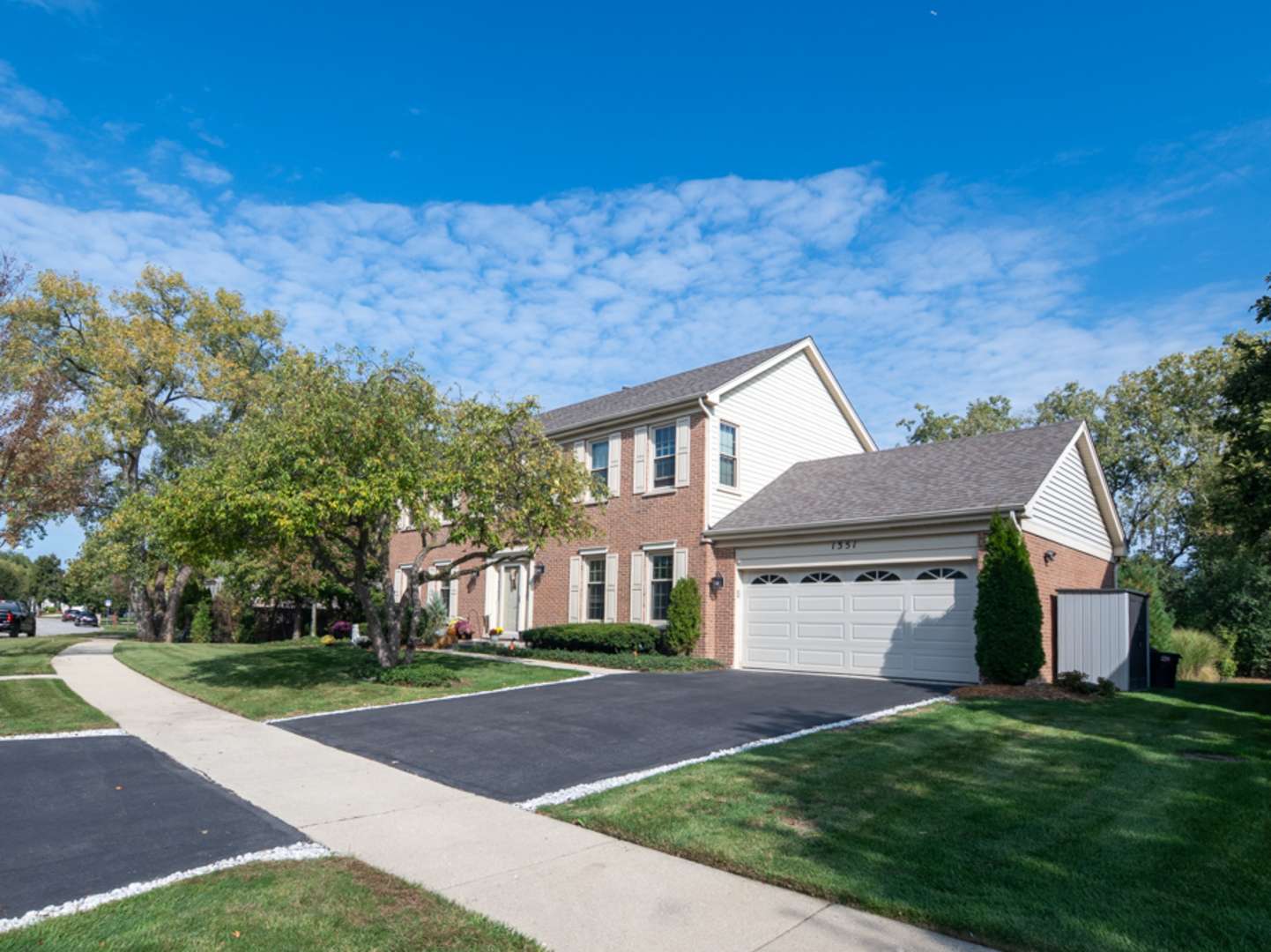 1351 Callen LN, Des Plaines, IL 60016