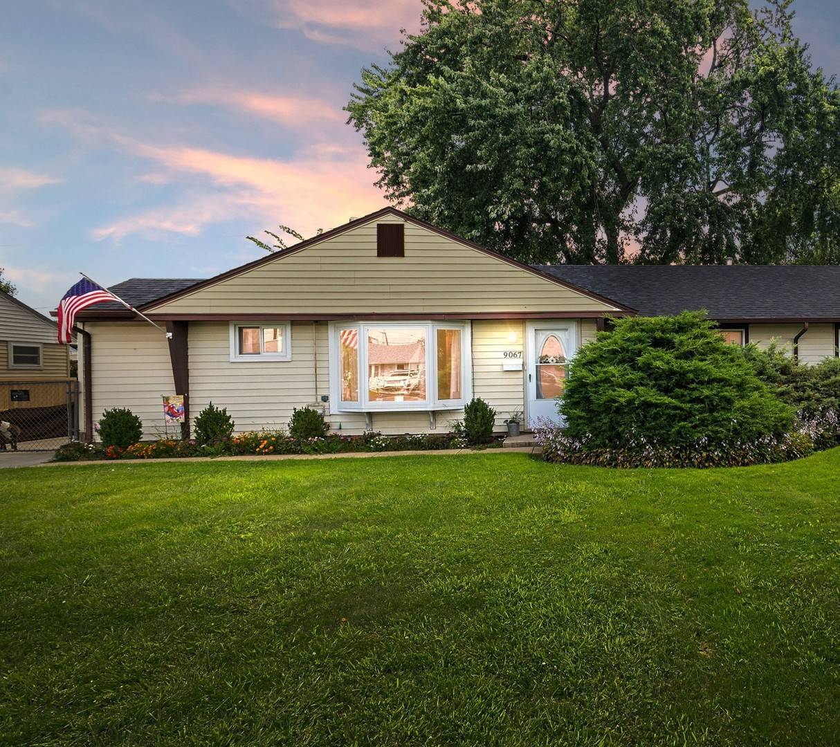 9067 S Main ST, Hometown, IL 60456