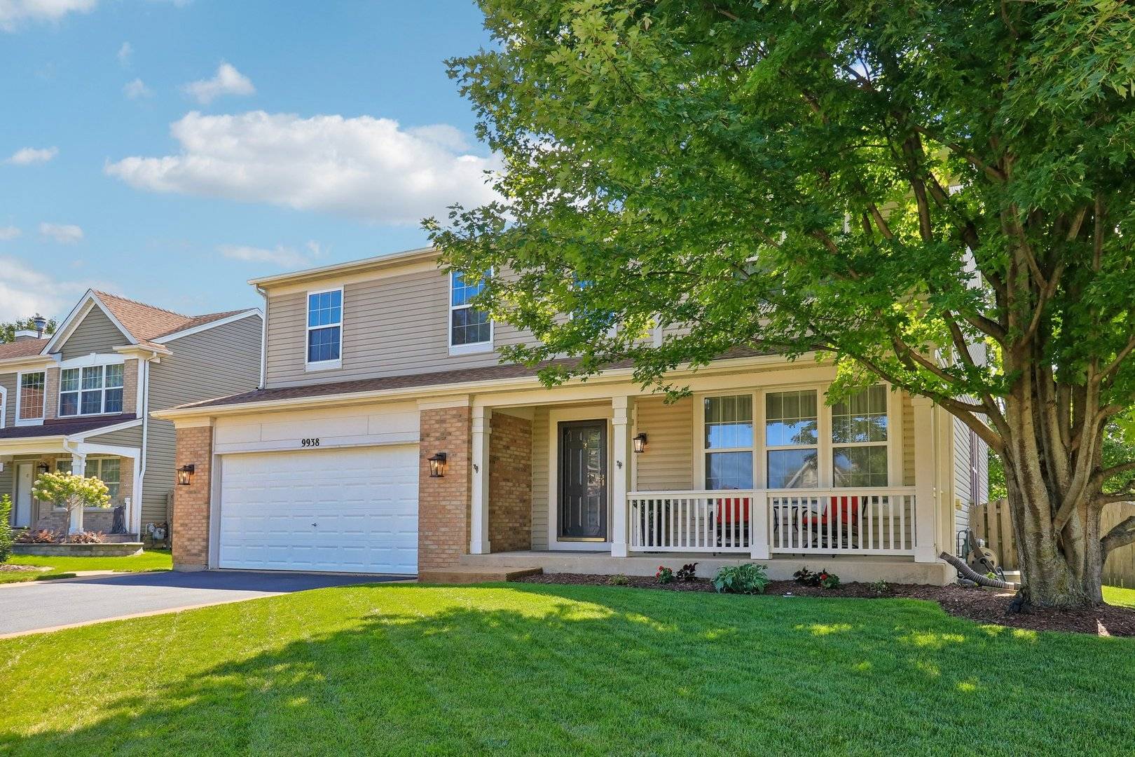 9938 Bedford DR, Huntley, IL 60142