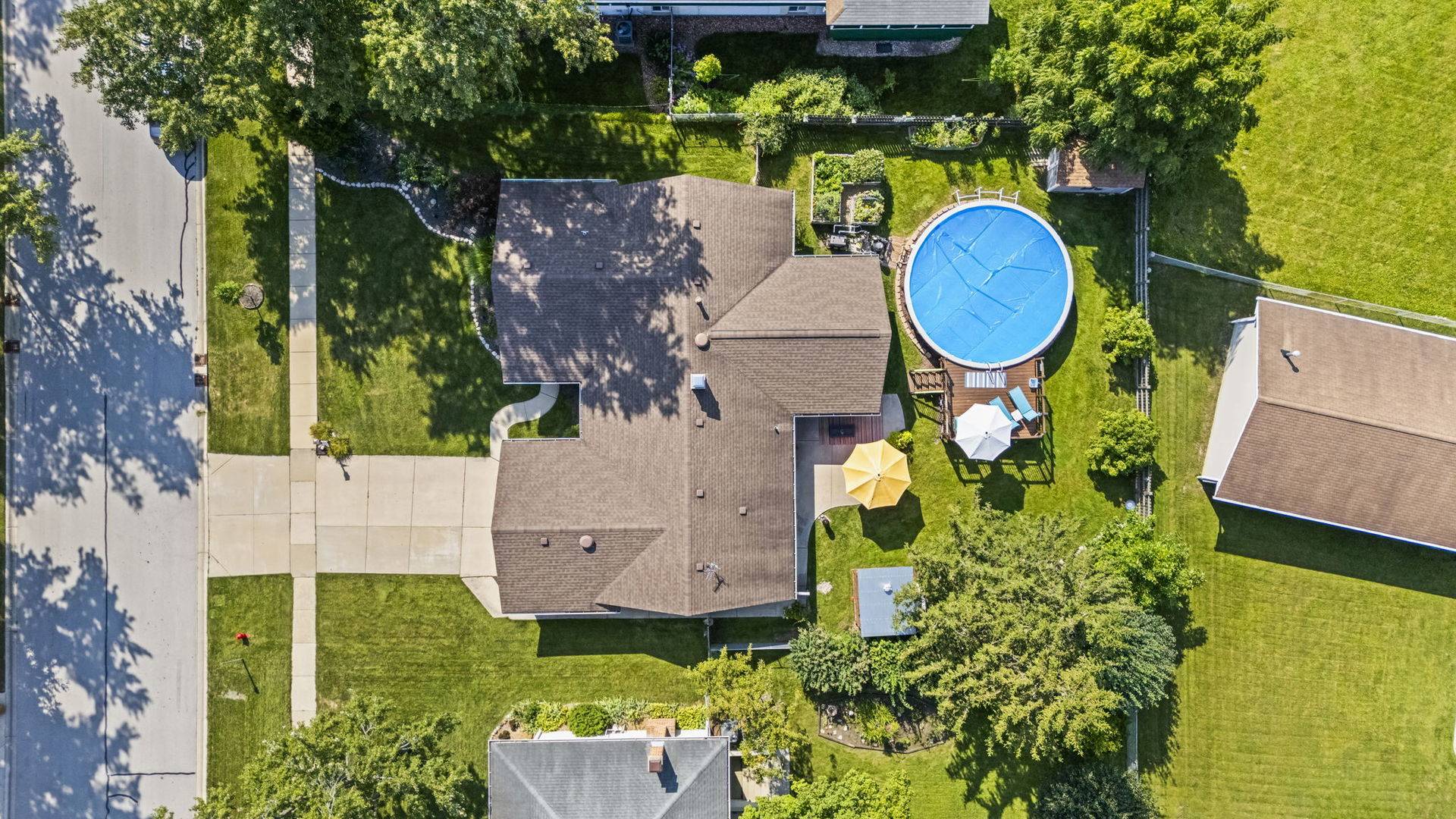 1108 Bradford LN, Schaumburg, IL 60193