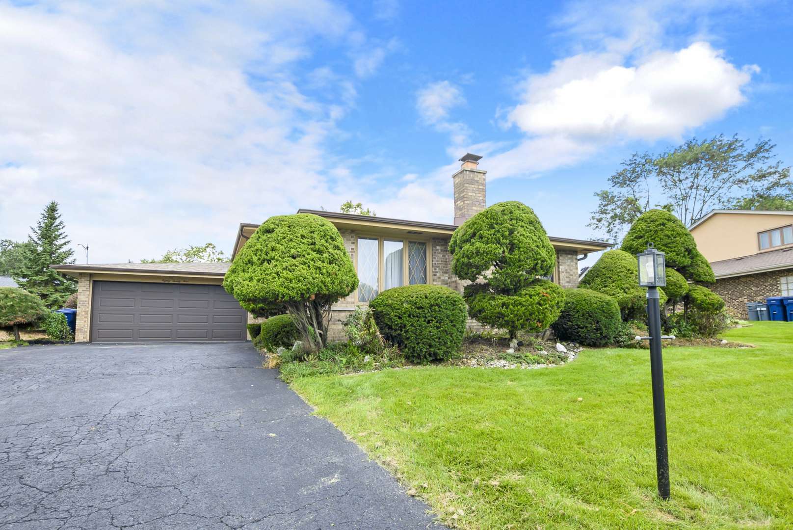 8024 Baldwin TRL, Hickory Hills, IL 60457