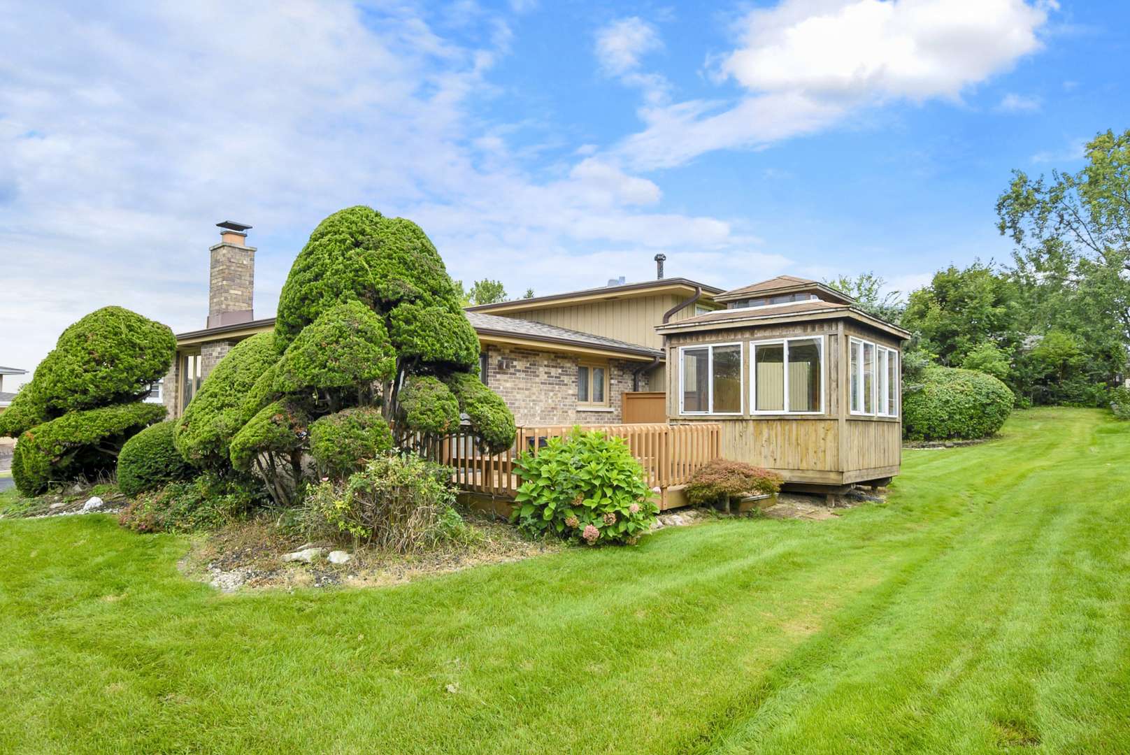 8024 Baldwin TRL, Hickory Hills, IL 60457