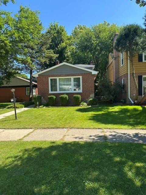 8953 Central Park AVE, Evanston, IL 60203