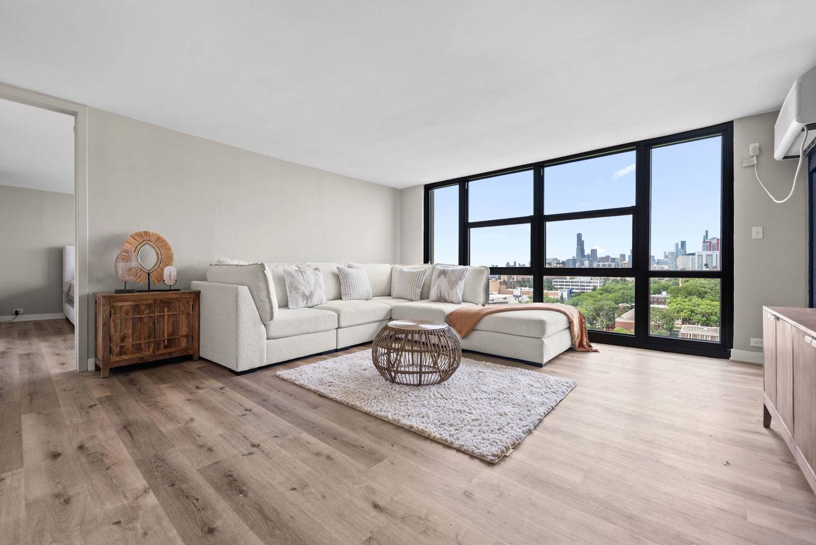 2901 S Michigan AVE #808-809, Chicago, IL 60616