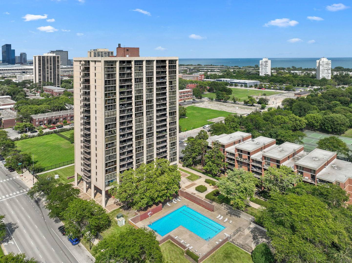 2901 S Michigan AVE #808-809, Chicago, IL 60616