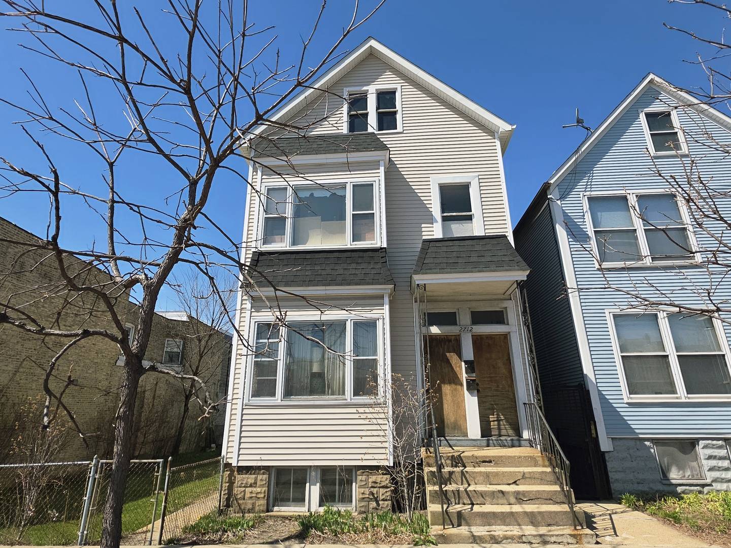 2712 N Western AVE, Chicago, IL 60647