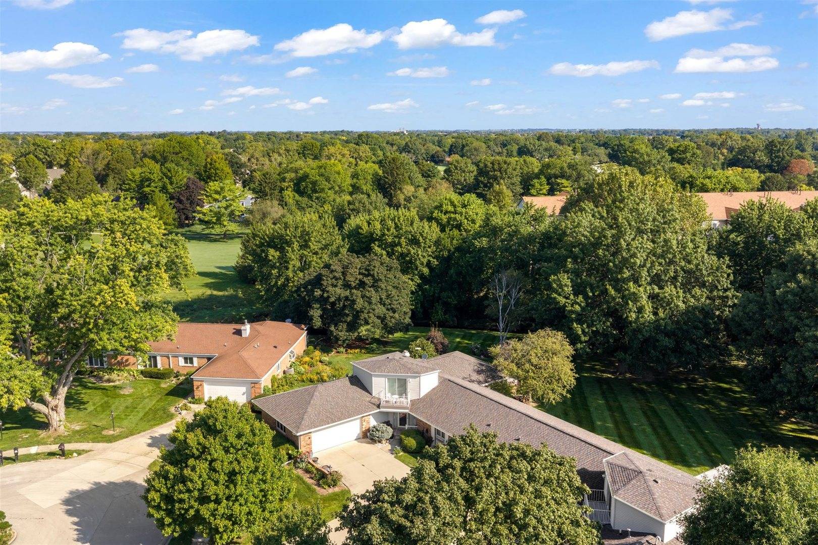 3812 Fields South CT #3812, Champaign, IL 61822