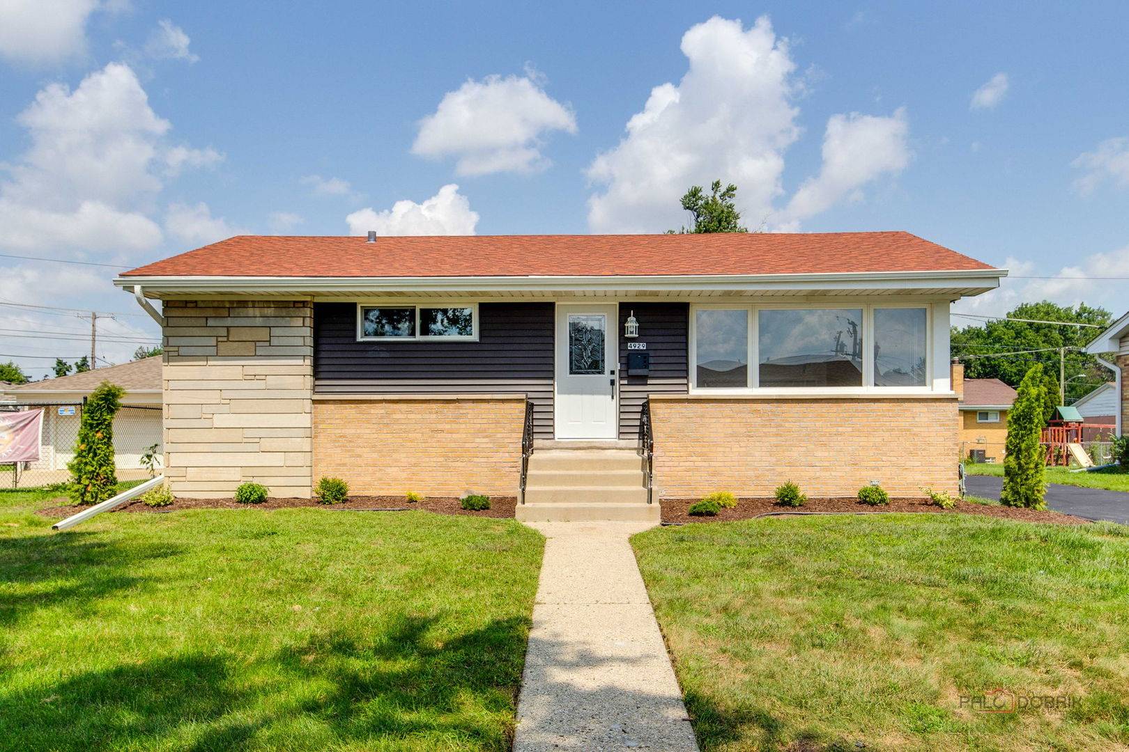 4929 W Randolph ST, Hillside, IL 60162