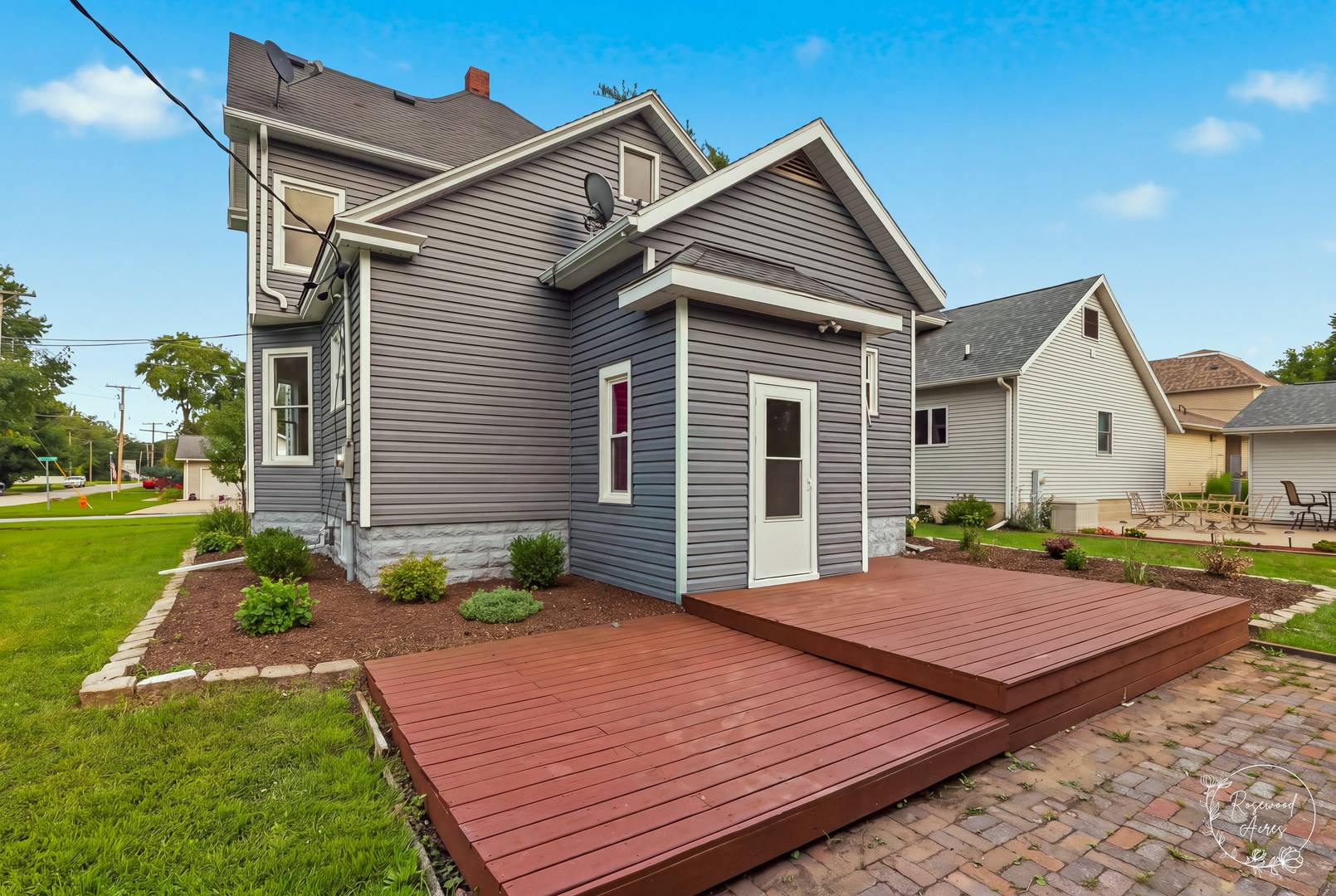 1223 N Locust ST, Pontiac, IL 61764