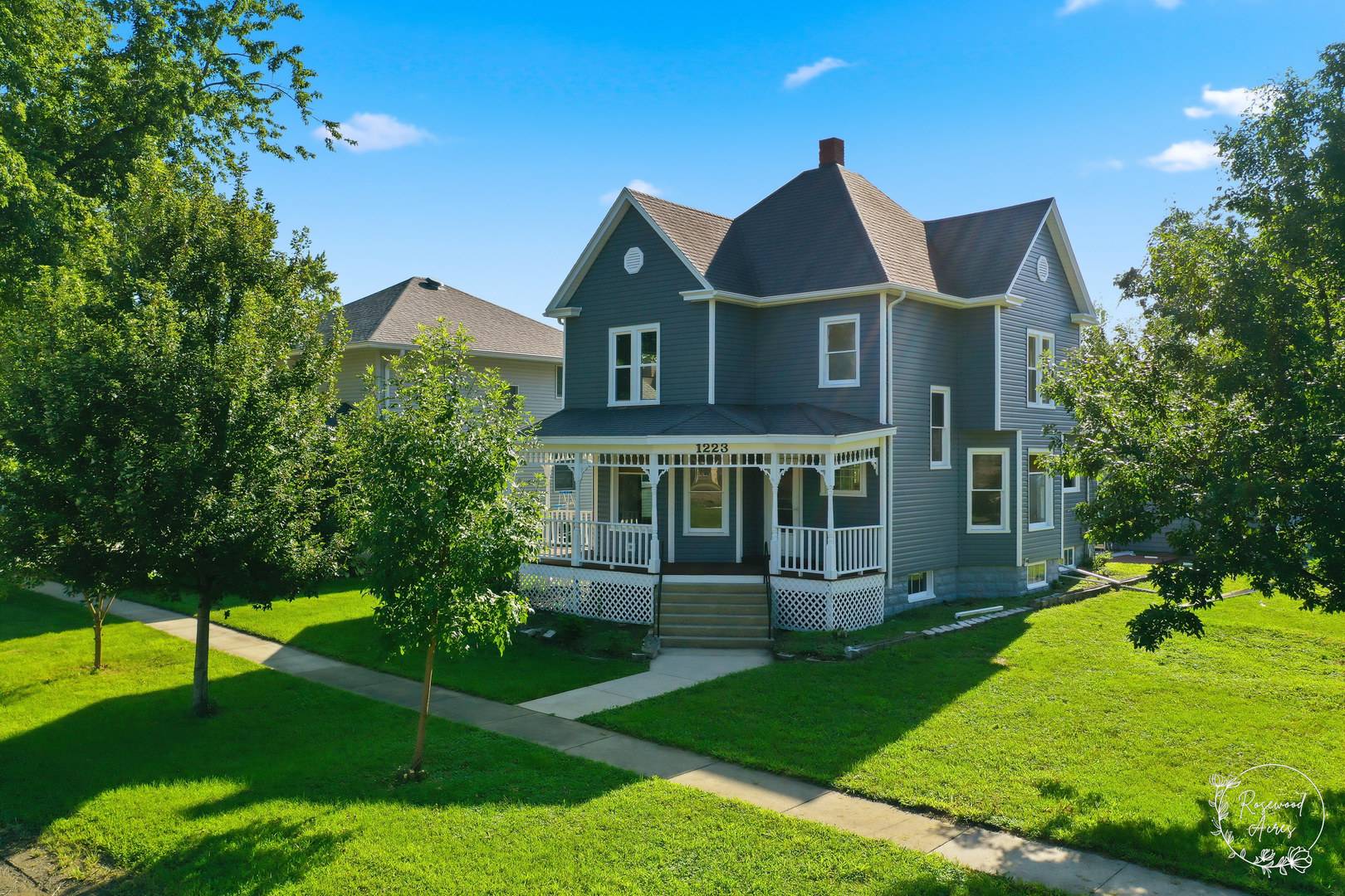 1223 N Locust ST, Pontiac, IL 61764