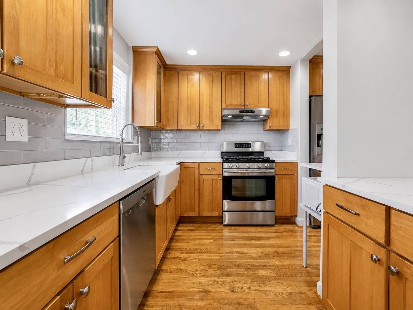 416 N Main ST, Mount Prospect, IL 60056