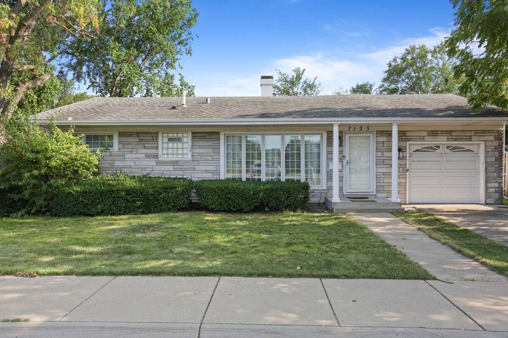 7125 Simpson ST, Morton Grove, IL 60053