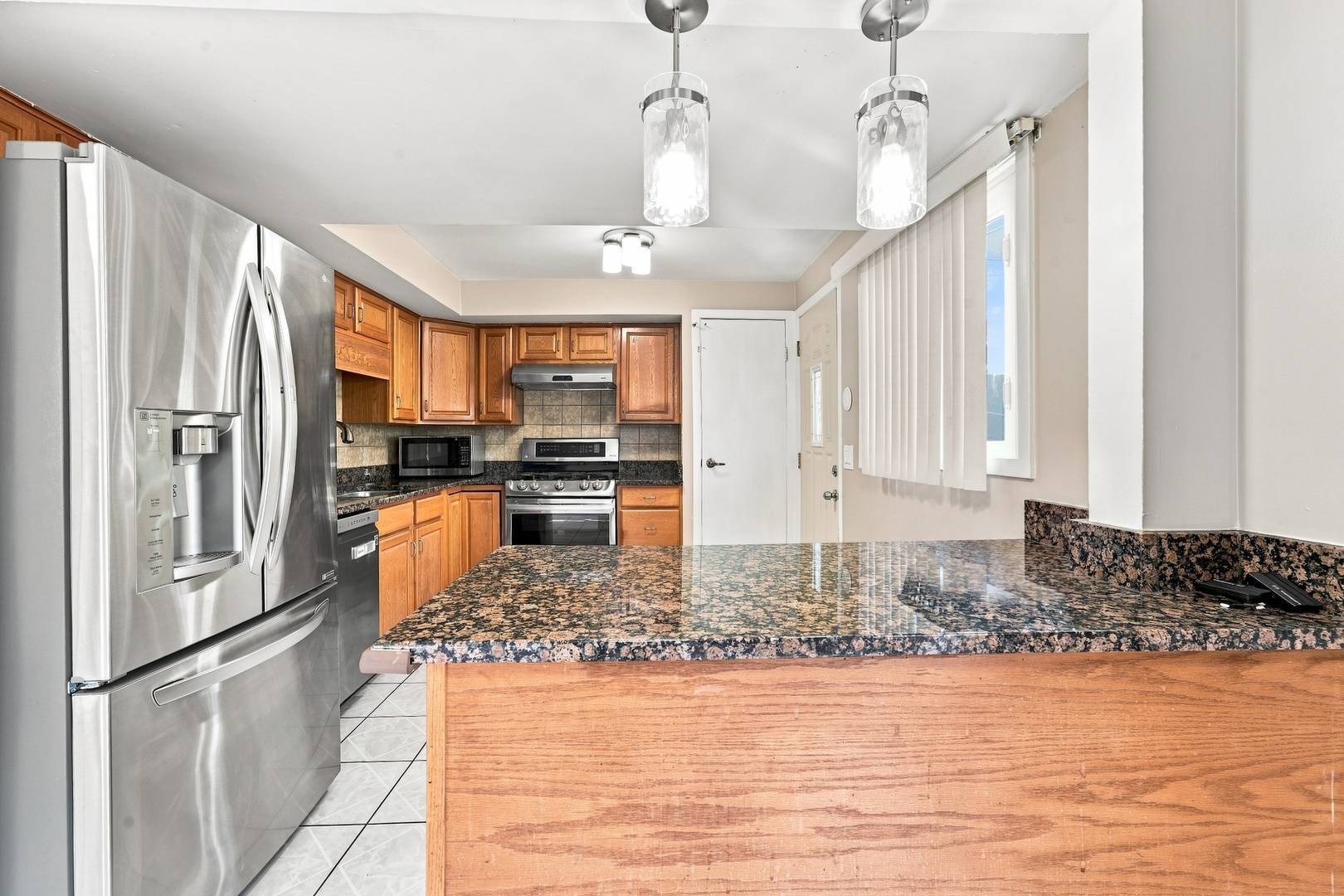 9349 Fern LN, Des Plaines, IL 60016