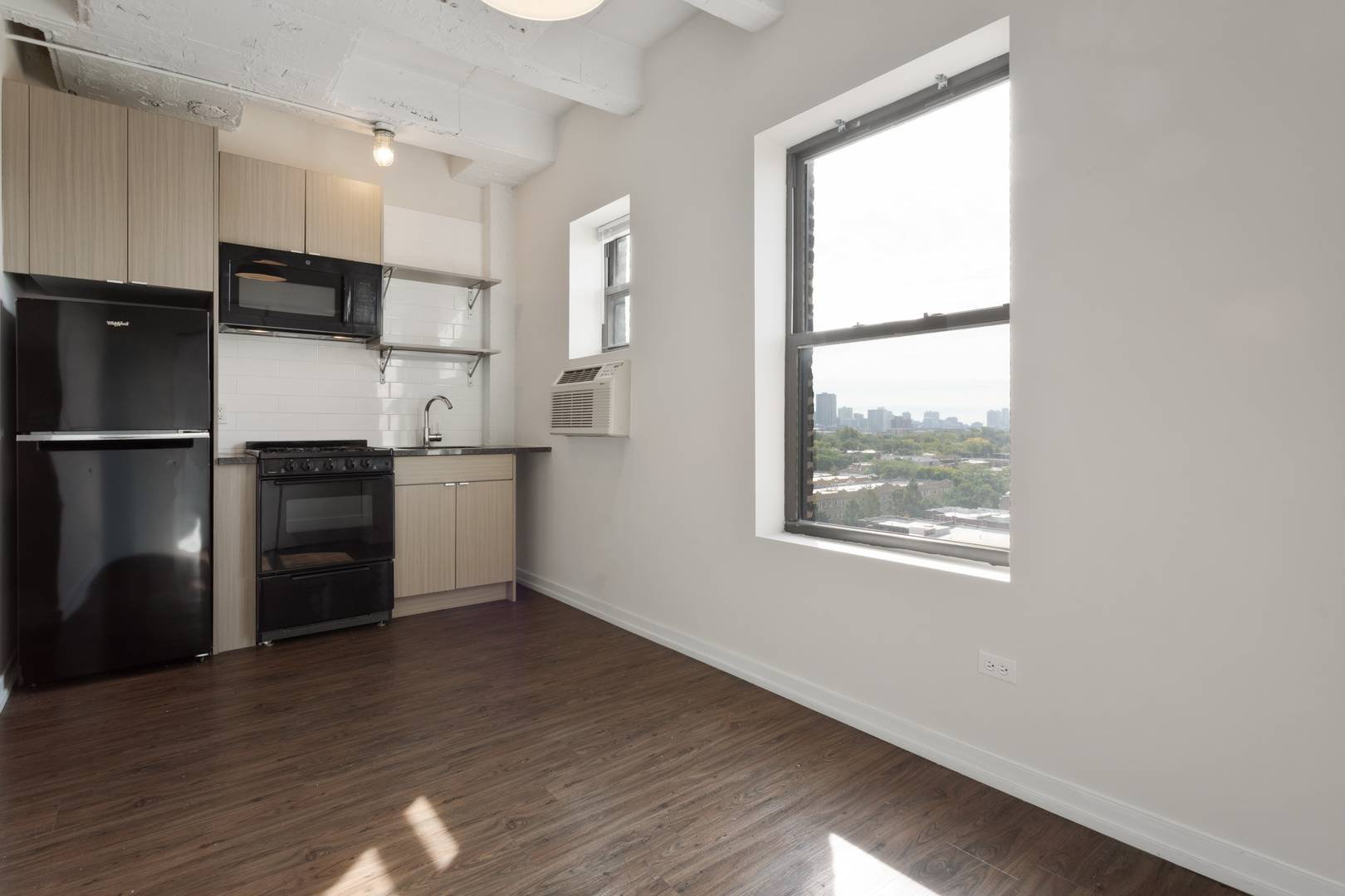 1325 W Wilson AVE #805, Chicago, IL 60640