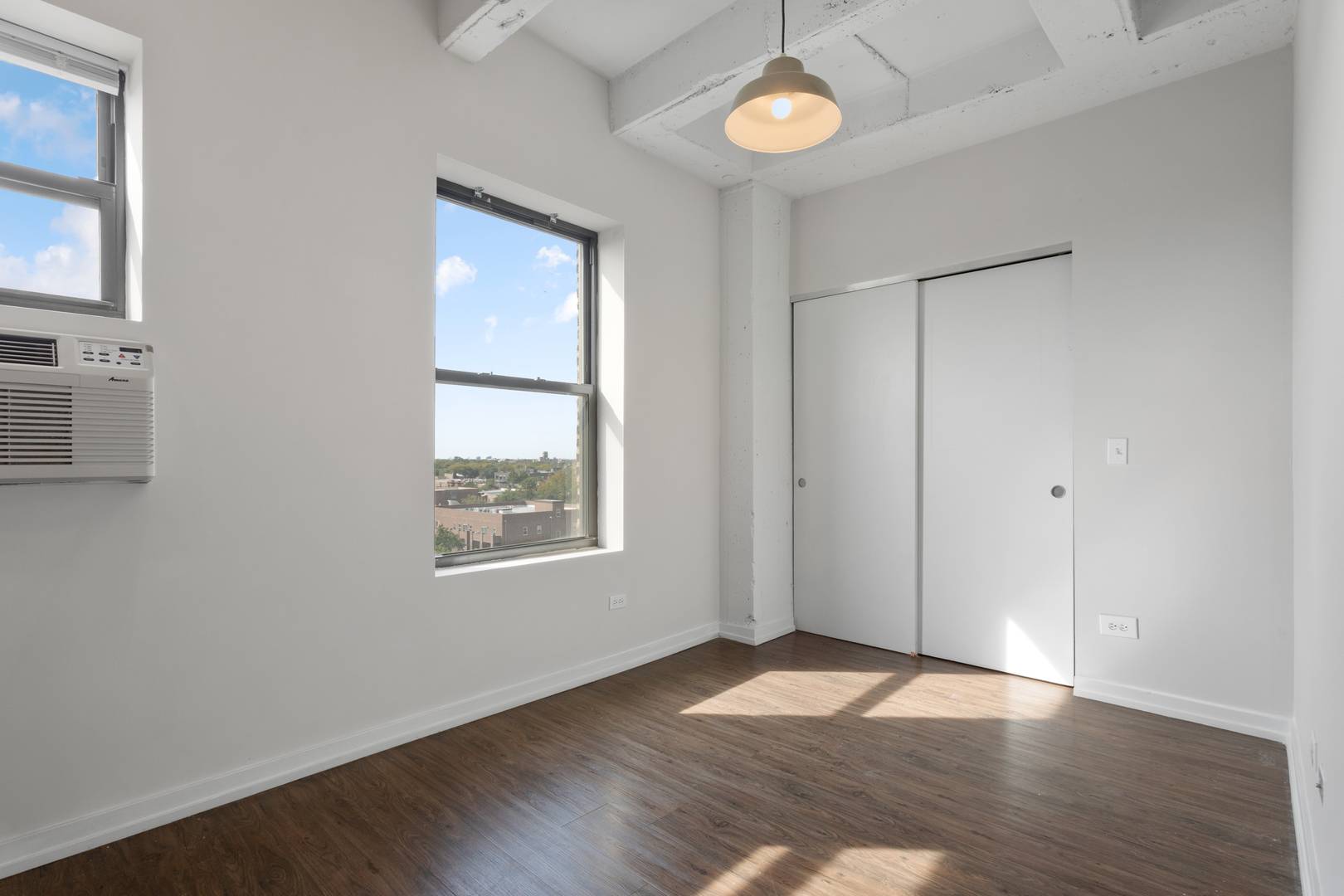 1325 W Wilson AVE #805, Chicago, IL 60640