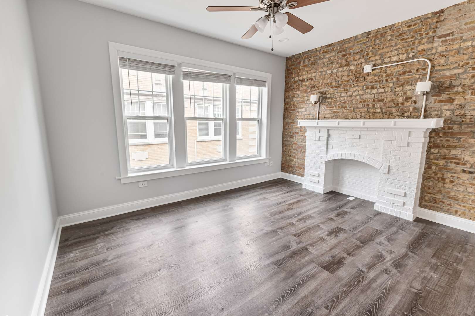 1112 W Glenlake AVE #3, Chicago, IL 60660