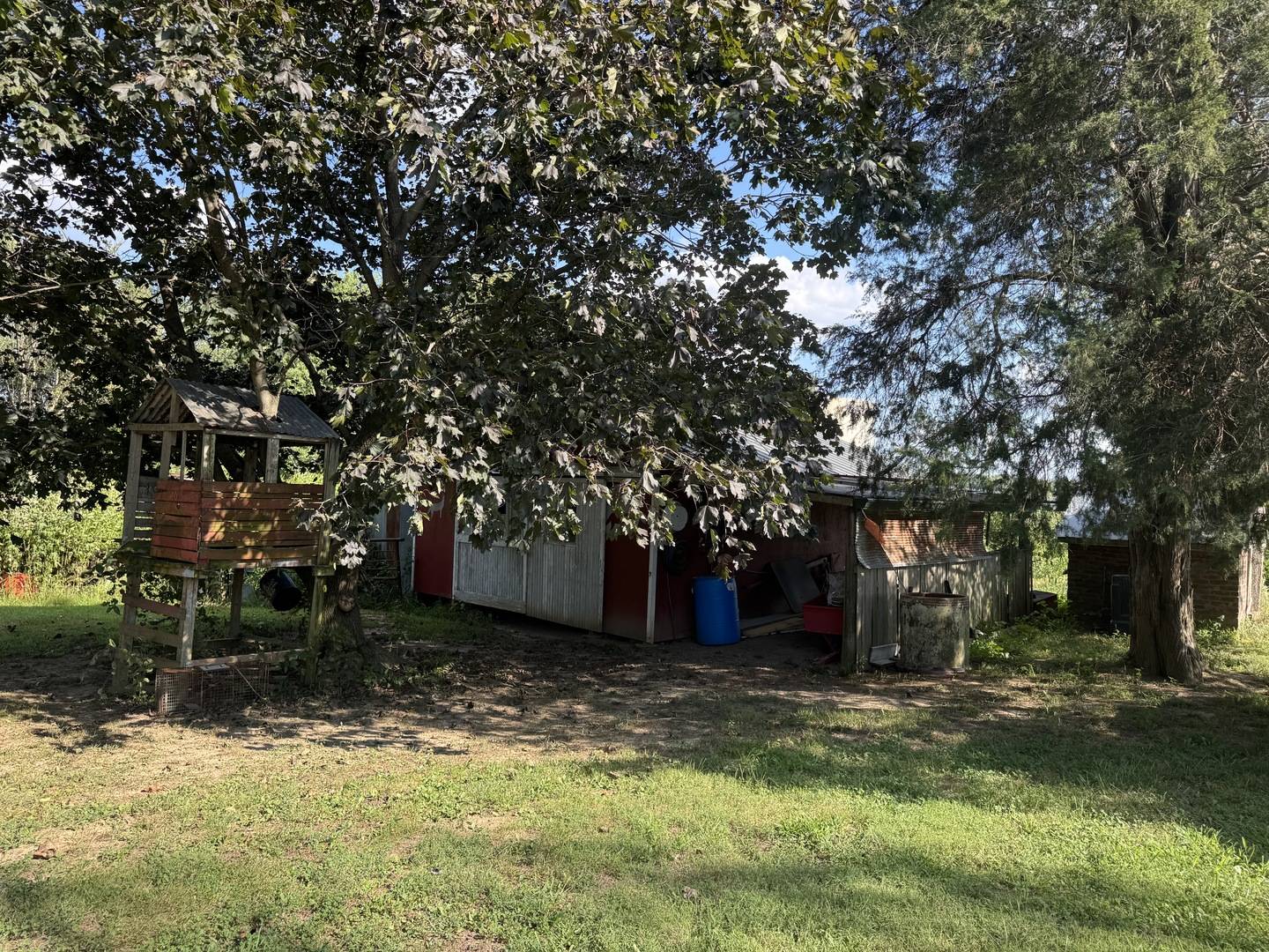 14496 Summers RD, Benton, IL 62812