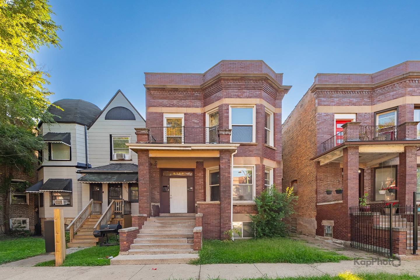 6327 S Saint Lawrence AVE, Chicago, IL 60637