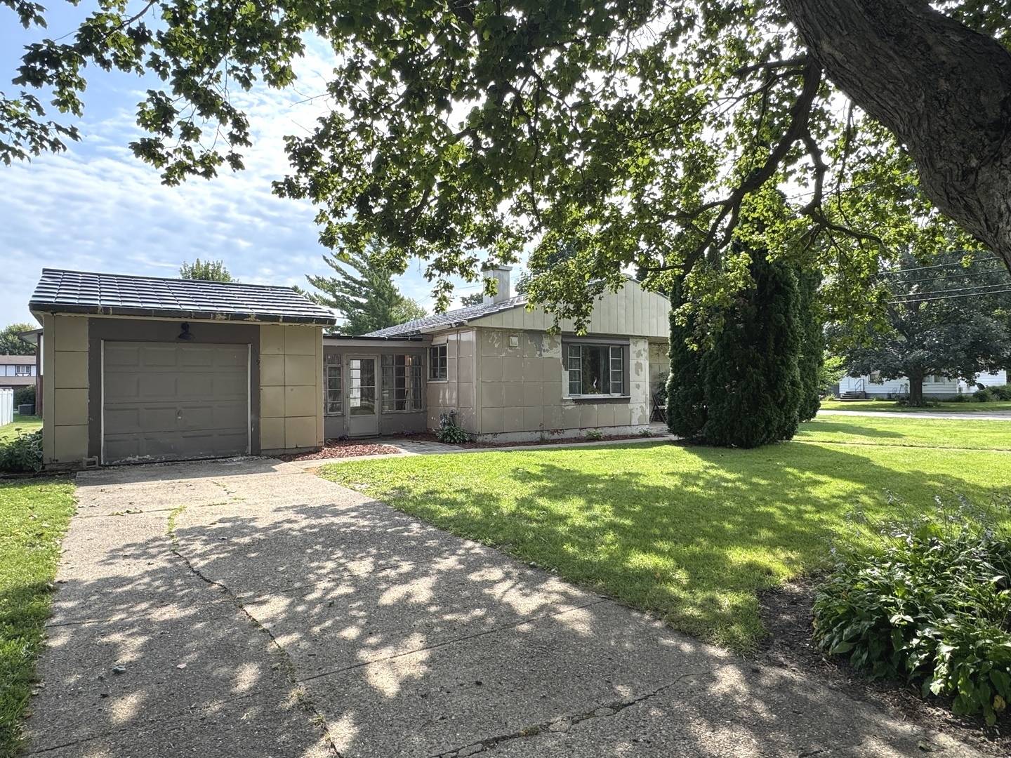 1029 S 5th ST, Princeton, IL 61356