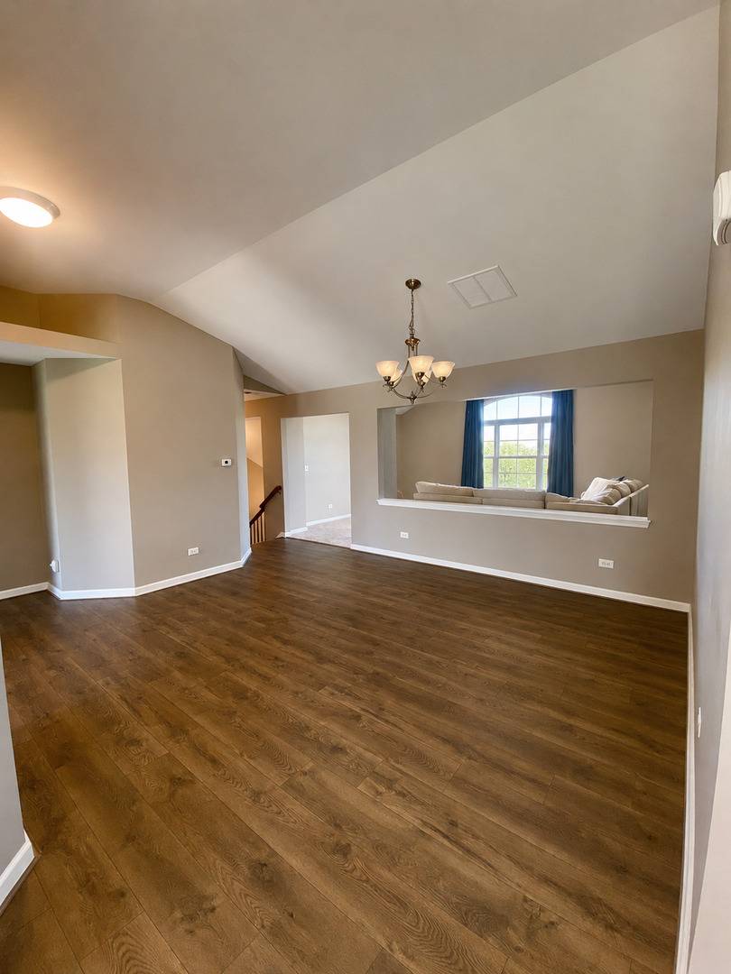 1404 Draper RD #242, Mchenry, IL 60050