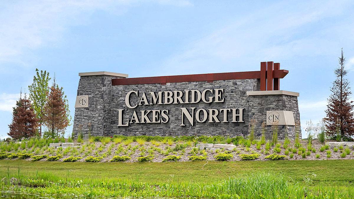 1387 Oakfield LN, Pingree Grove, IL 60140