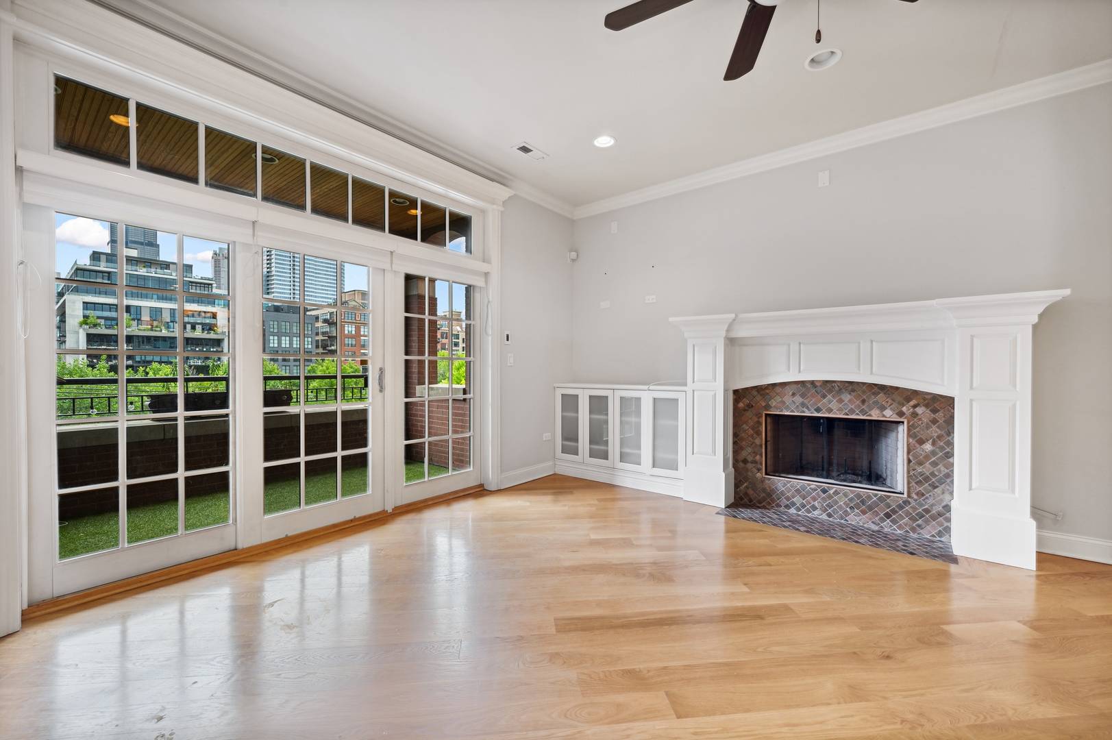 106 S Sangamon ST #3S, Chicago, IL 60607