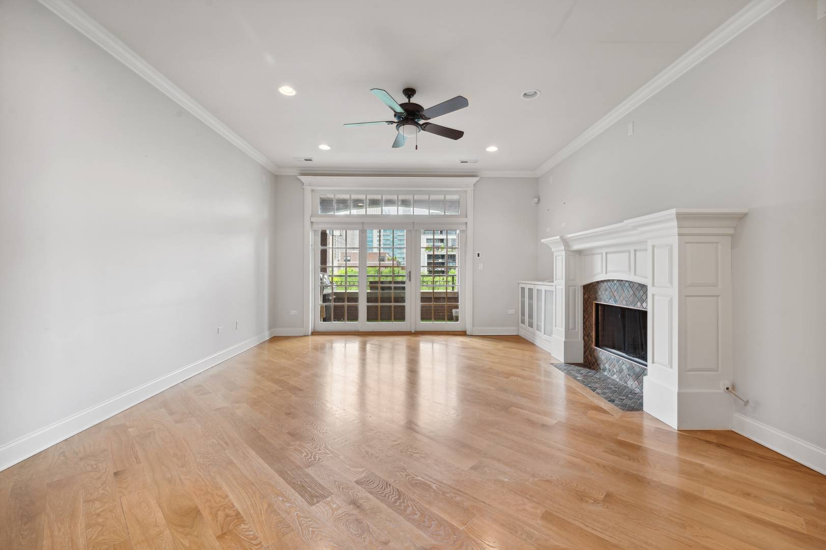 106 S Sangamon ST #3S, Chicago, IL 60607