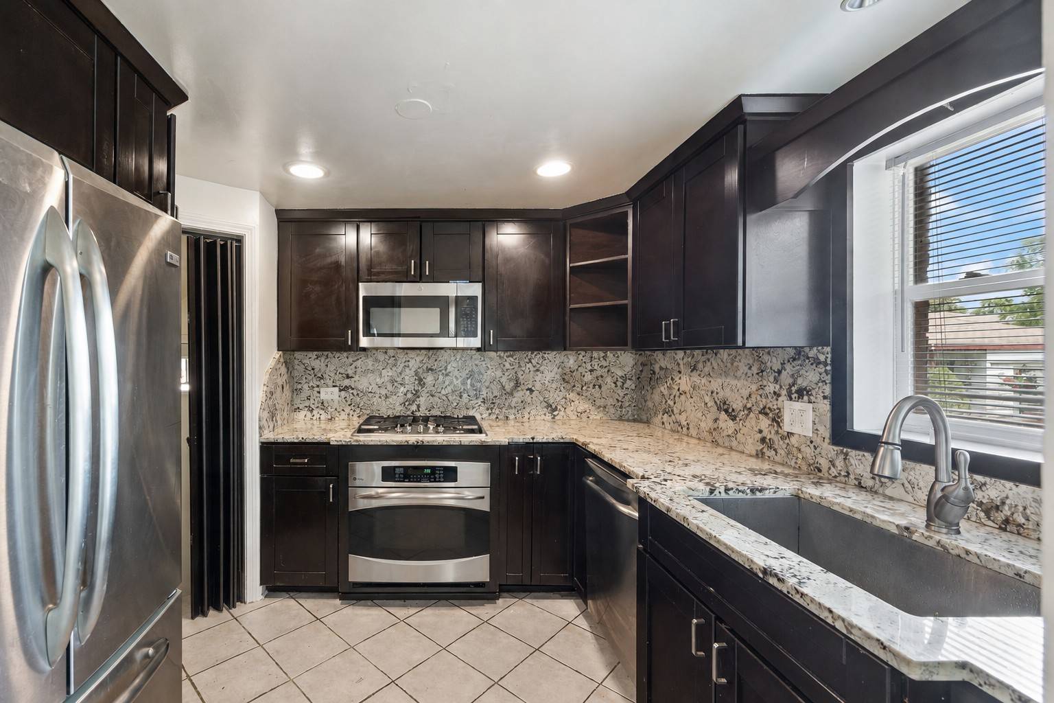3317 57TH AVE, Cicero, IL 60804