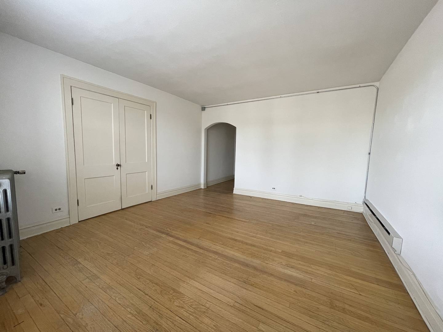 28w579 Stafford PL #1, Warrenville, IL 60555