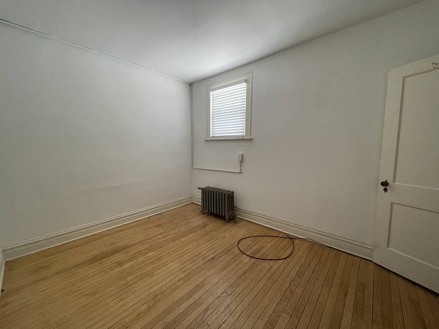 28w579 Stafford PL #1, Warrenville, IL 60555