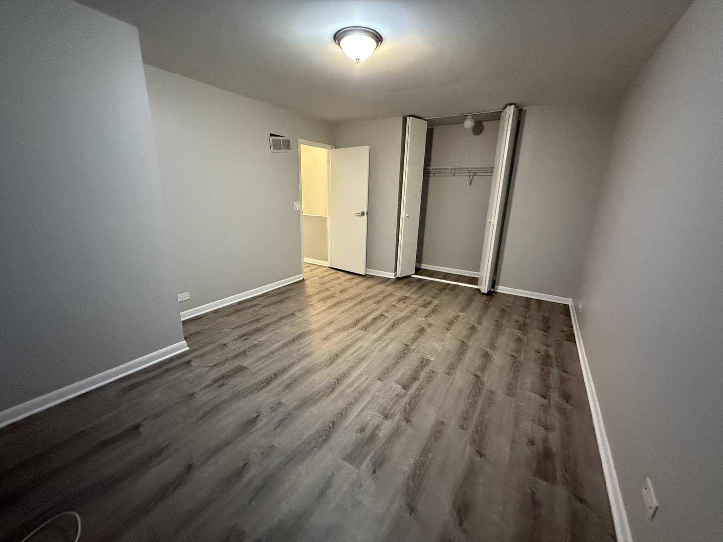 744 W GORDON TER #107, Chicago, IL 60613