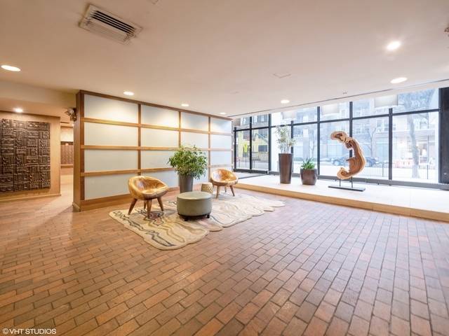 5445 N Sheridan RD #2204, Chicago, IL 60640