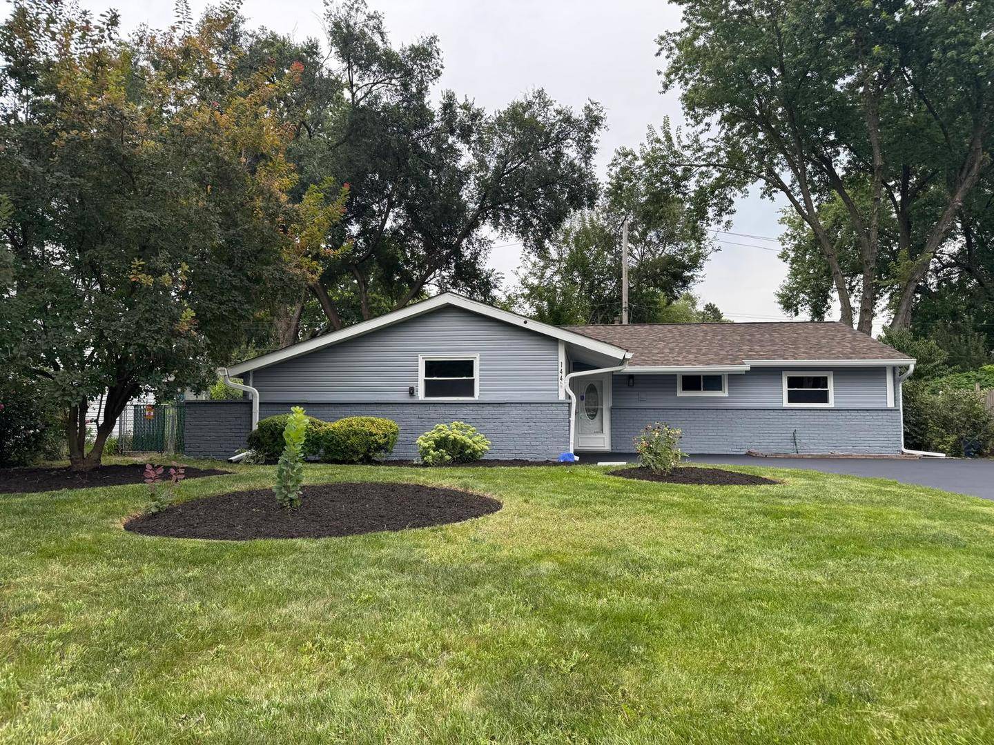 144 N Pinecrest RD, Bolingbrook, IL 60440