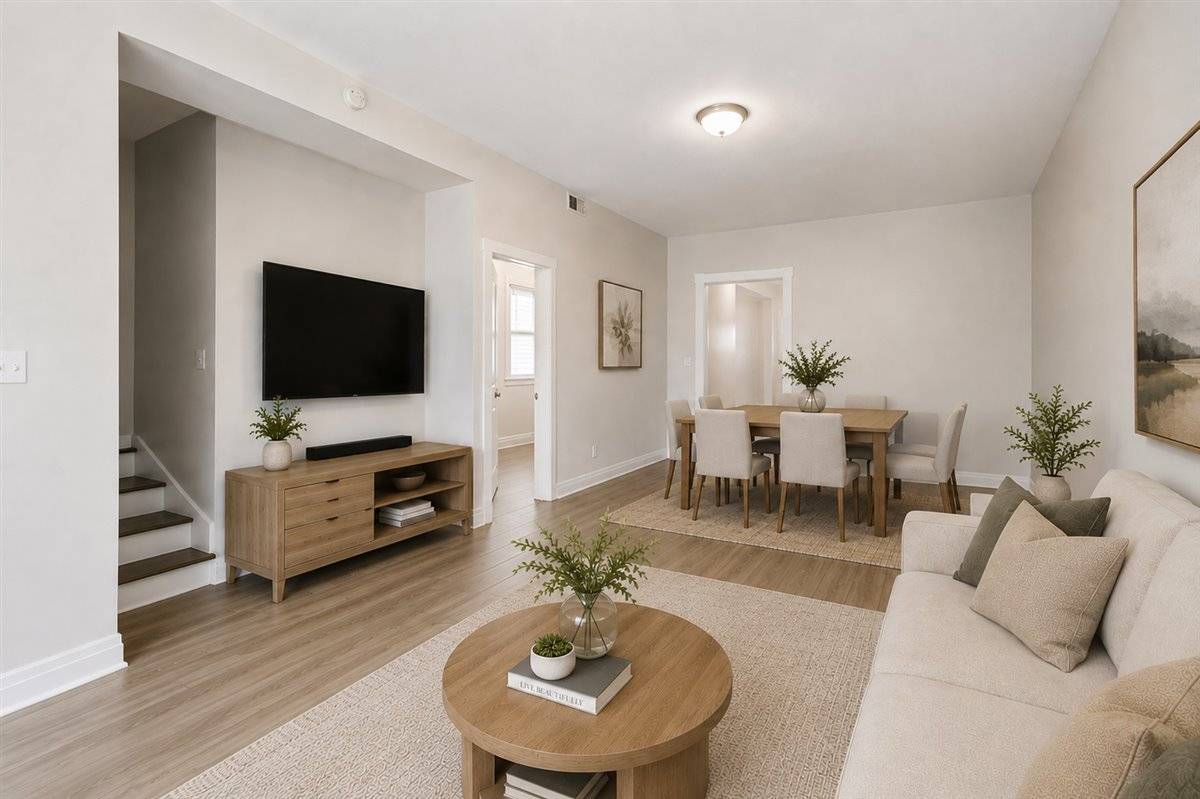 2909 N Ridgeway AVE #2, Chicago, IL 60618