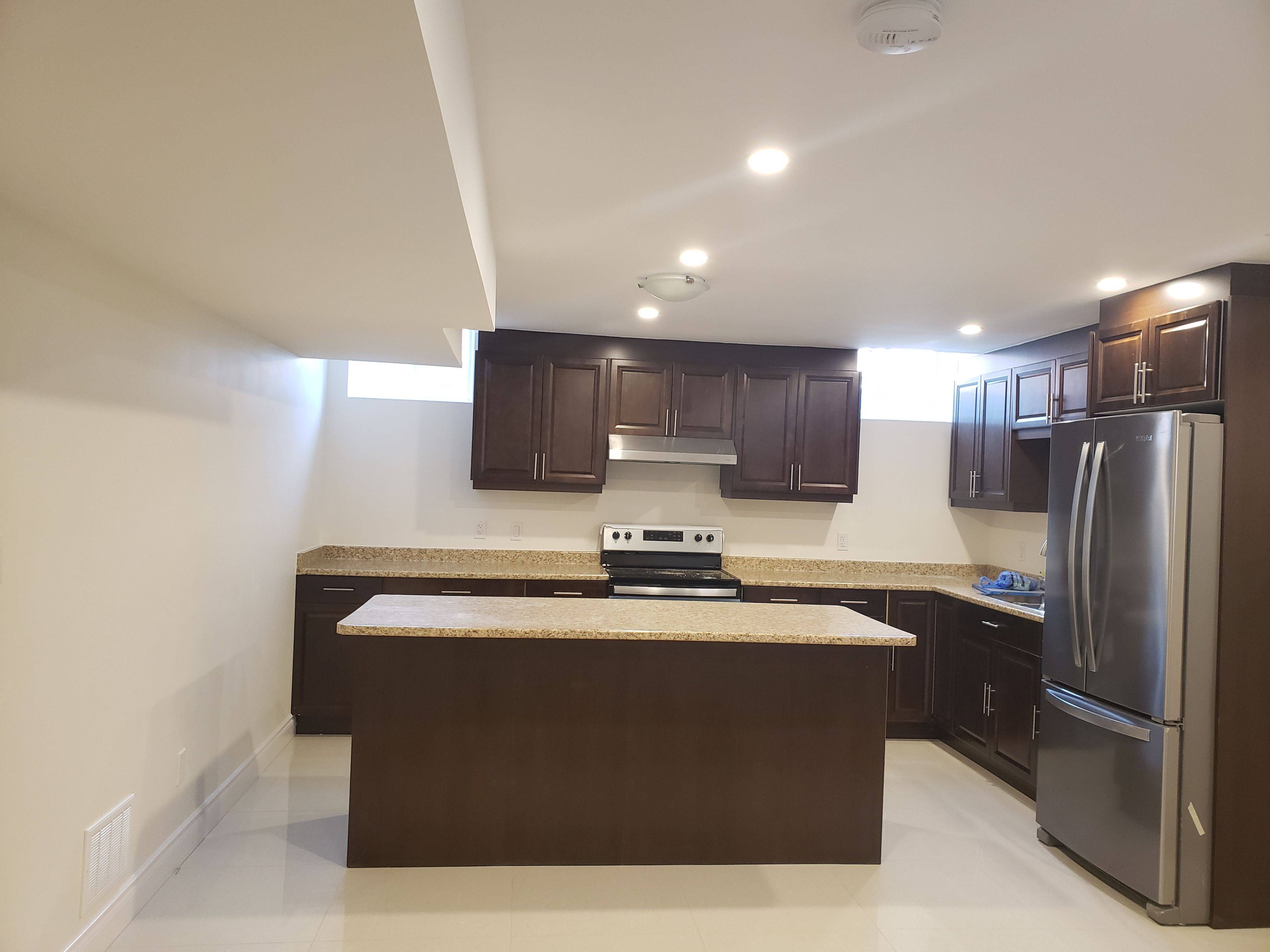 58 Gibson CIR #Lower, Bradford West Gwillimbury, ON L3Z 0X1