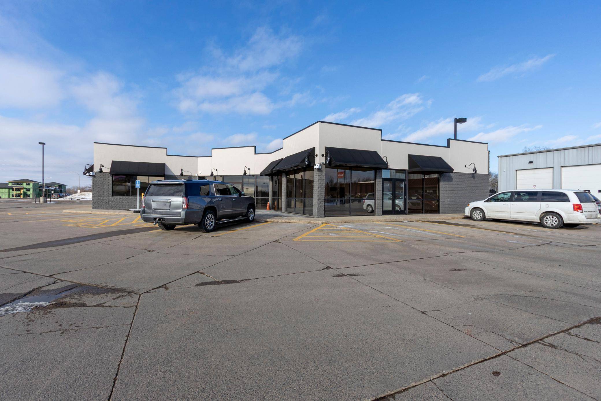 211 Nokomis ST, Alexandria, MN 56308