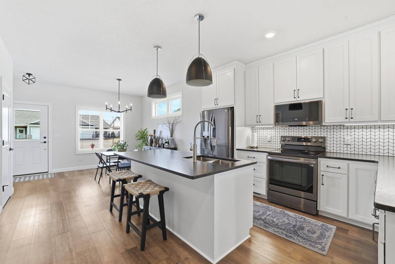 1267 Naser WAY, New Richmond, WI 54017