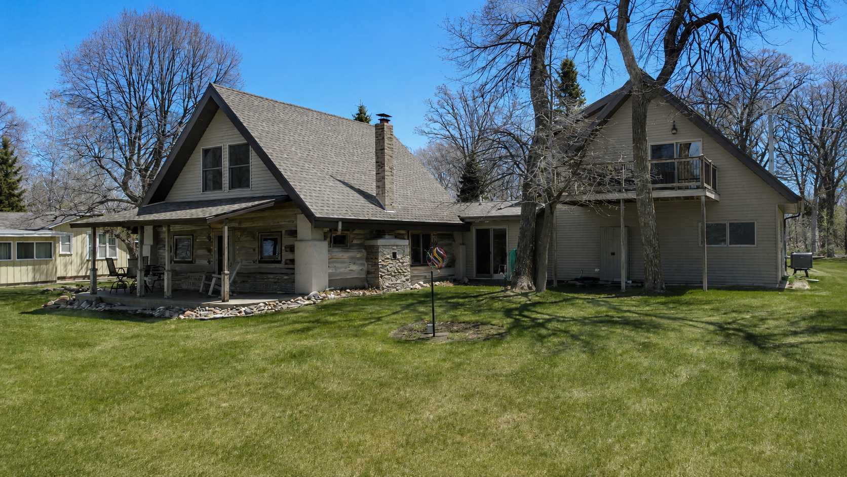 39409 Clearmont RD, Battle Lake, MN 56515