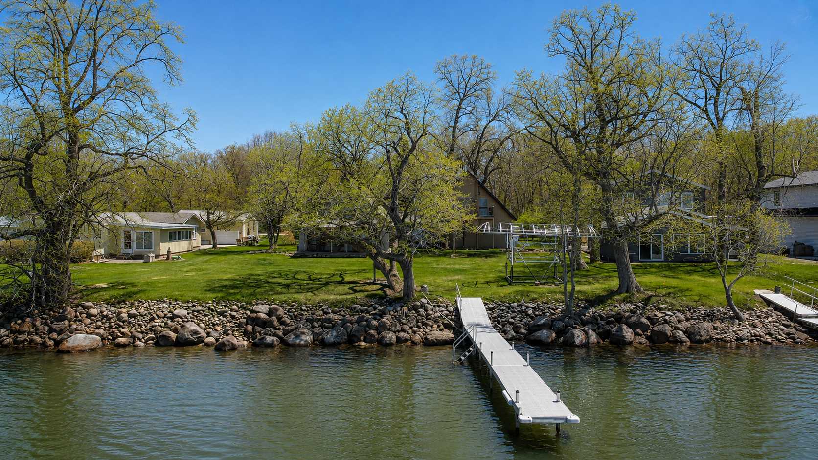 39409 Clearmont RD, Battle Lake, MN 56515
