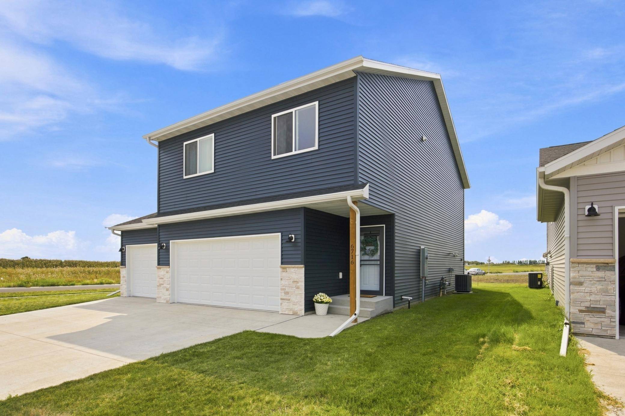 6716 66th AVE S, Horace, ND 58047