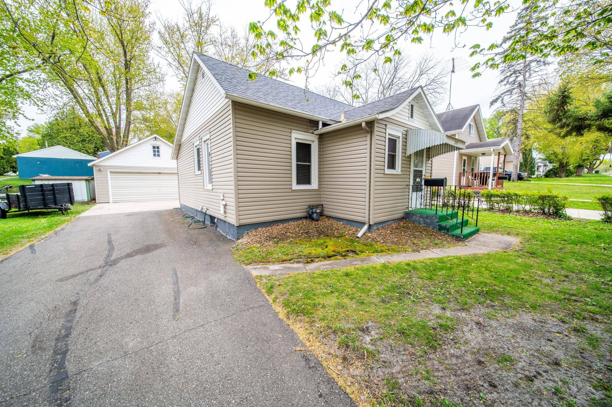 251 Linden Avenue, Owatonna, MN 55060