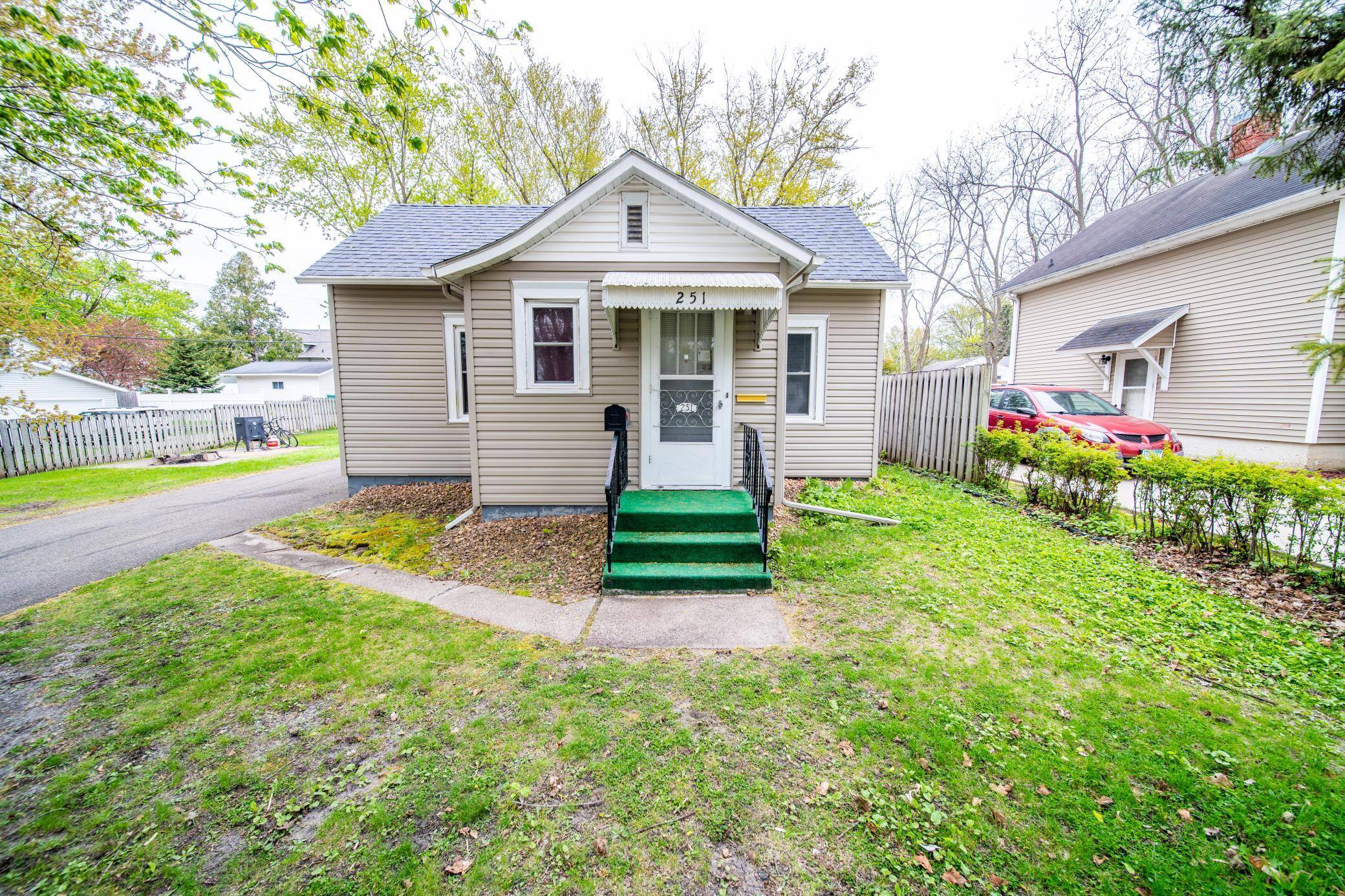 251 Linden Avenue, Owatonna, MN 55060
