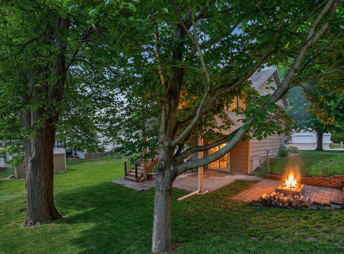 13628 Bryant PL S, Burnsville, MN 55337