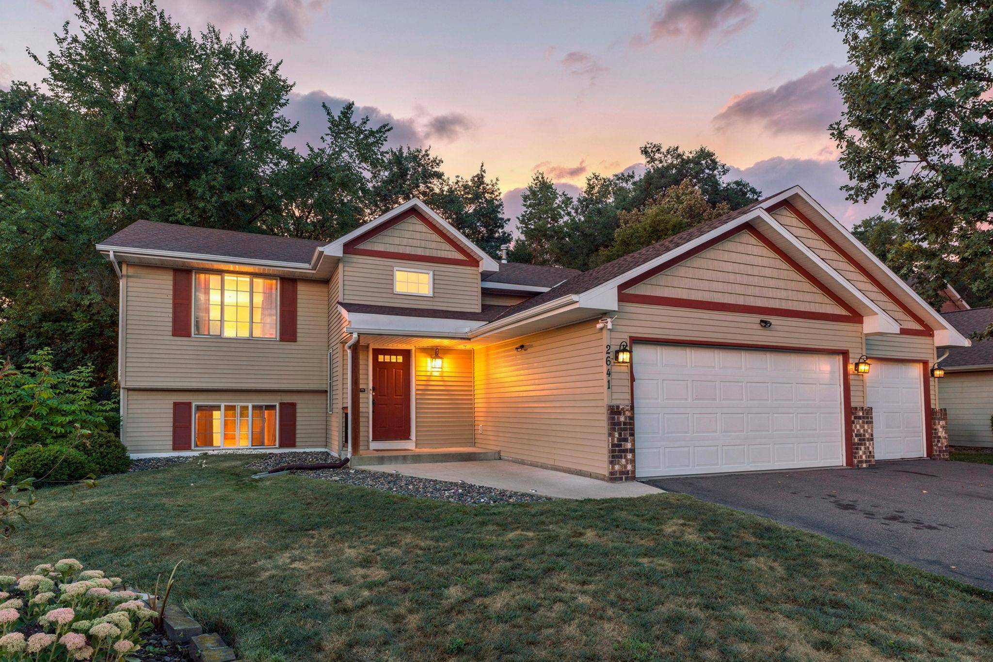 2641 Oak Ridge DR, Monticello, MN 55362