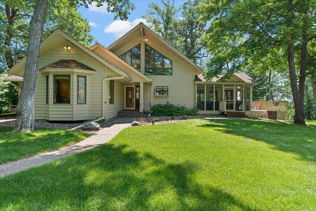 8882 Interlachen RD, Lake Shore, MN 56468