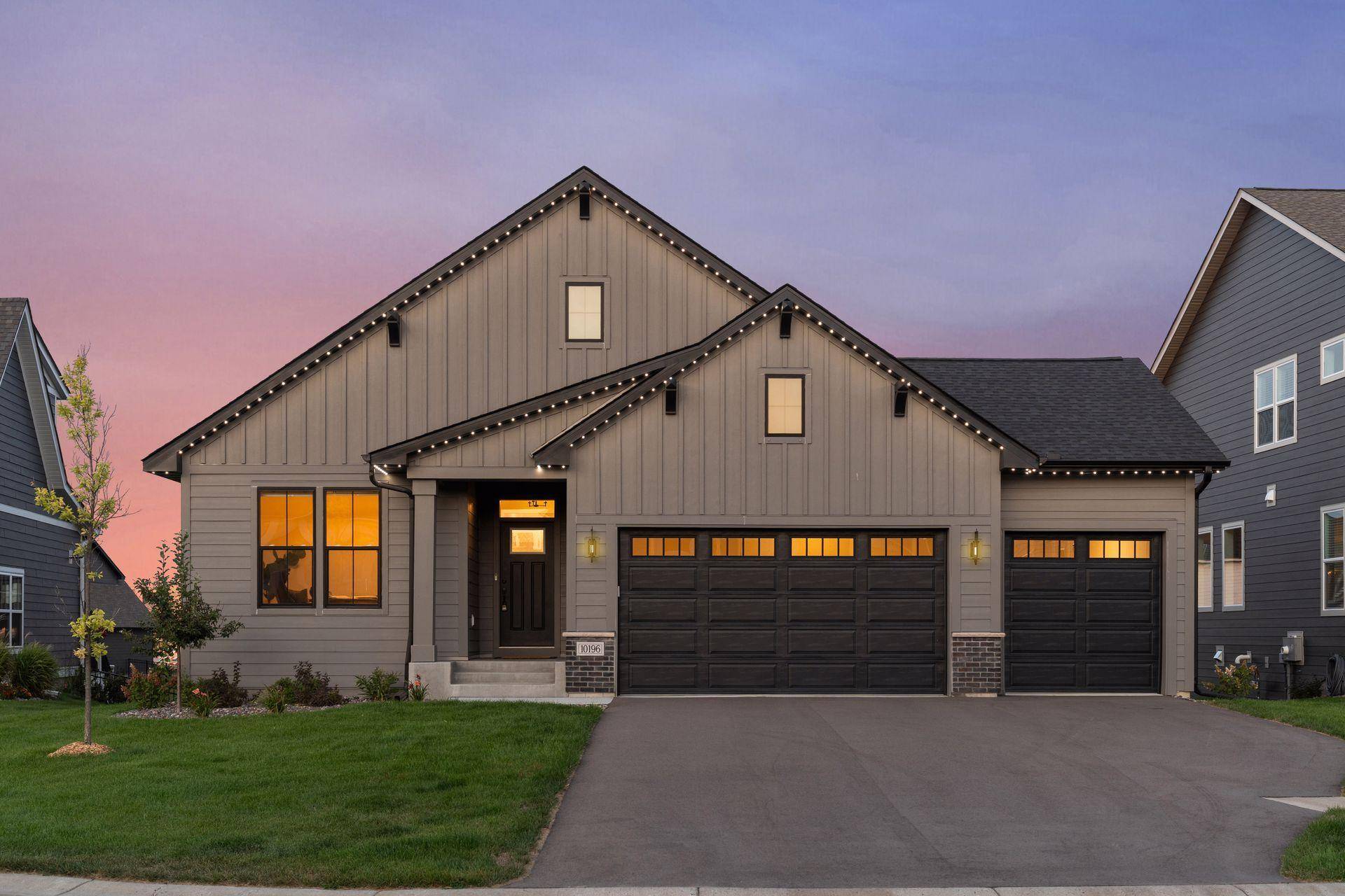 10196 Queensland LN N, Maple Grove, MN 55311